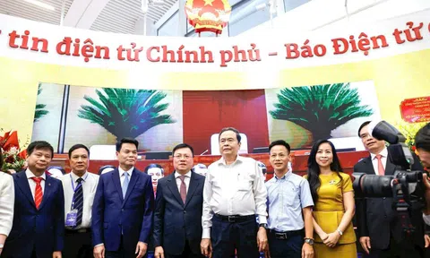 Từ “Con đường tương lai” đến mô hình kinh tế mới trong thời đại AI