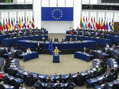 Liên minh châu Âu đã áp dụng Đạo luật Trí tuệ nhân tạo