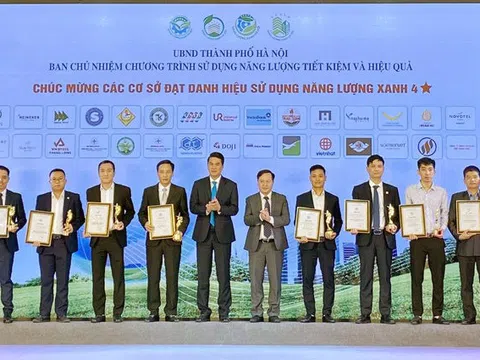 Hà Nội vinh danh 83 cơ sở công trình sử dụng năng lượng xanh