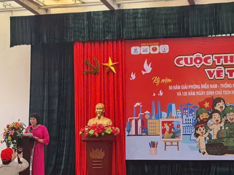 Cuộc thi vẽ tranh cổ động này hướng tới Lễ Kỷ niệm 50 năm Ngày giải phóng miền Nam