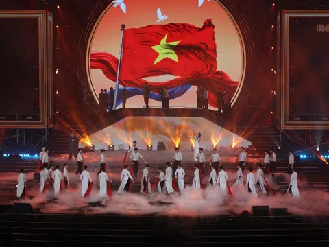 "Đường xuân đất Việt 2026 – Hội tụ": Bản giao hưởng hào hùng mừng Xuân mới