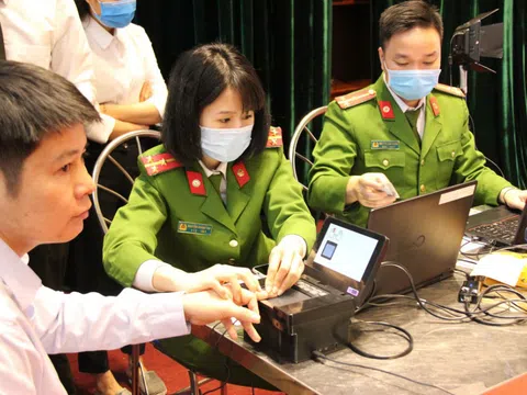 Những thay đổi quan trọng trong nội dung được thể hiện trên mẫu thẻ căn cước mới