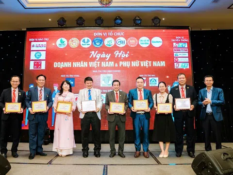 Liên minh Hội doanh nghiệp tri ân các doanh nghiệp tiêu biểu