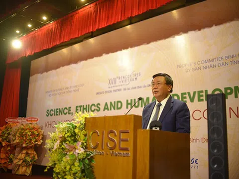 Khoa học và đổi mới sáng tạo: Lấy con người làm trung tâm